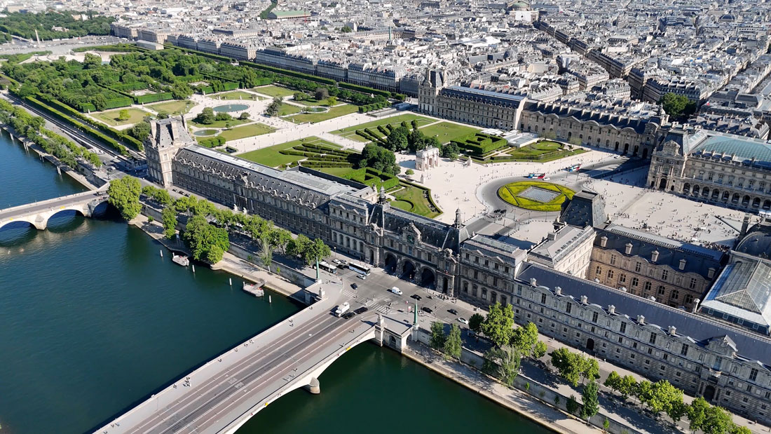 louvre-paris