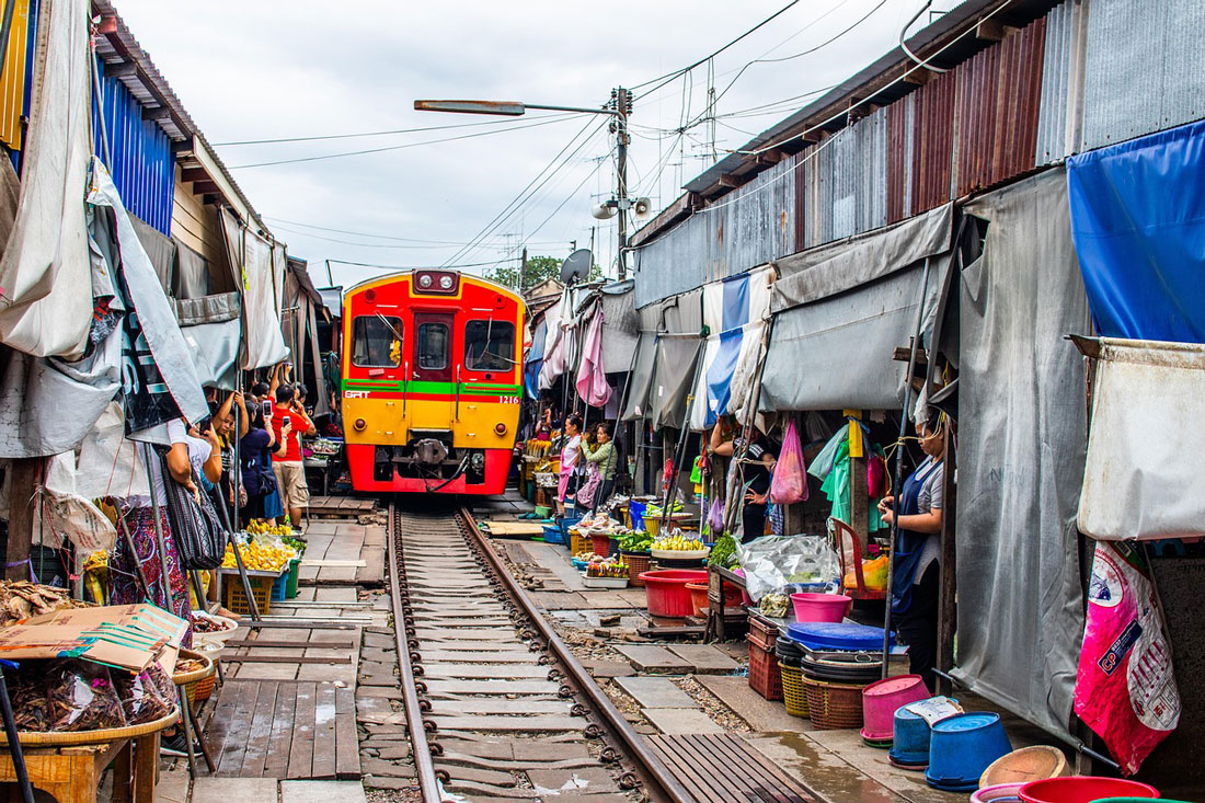 Maeklong-railway