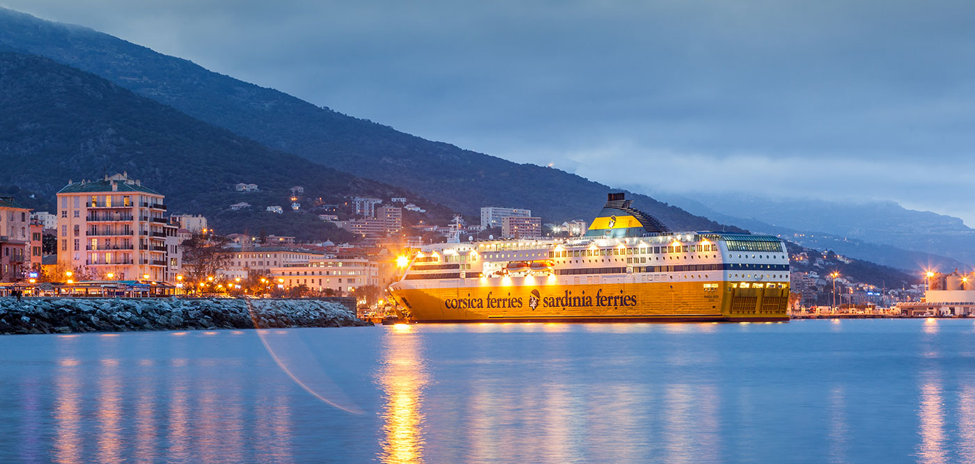 ferry-corse