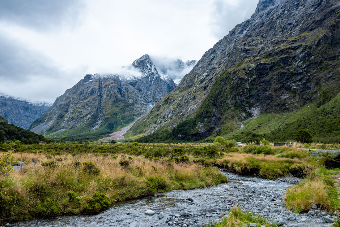 milford-sound-road
