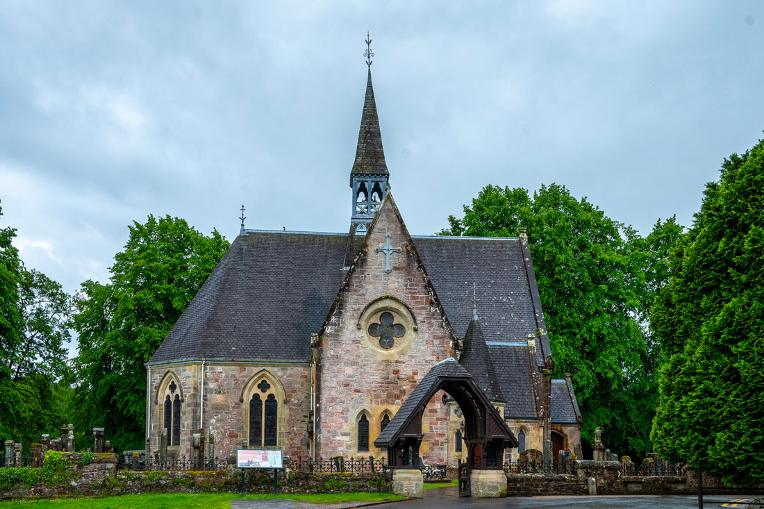 eglise-luss