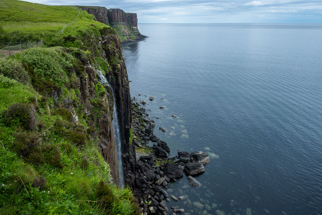 kilt-rock-waterfalls